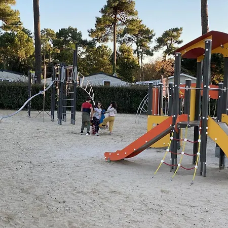 Parque de Campismo Mobil Confort ++ Clim 6/8 Pers Proche Plage Ronce - Charentes Maritimes